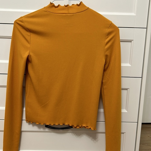 Long sleeve turtleneck - Picture 2 of 4